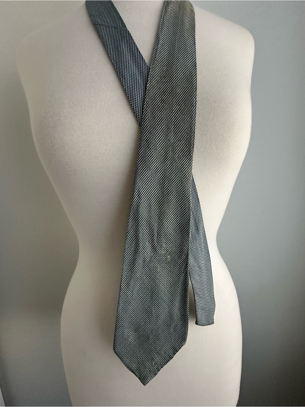 Vintage Classic Men's Gray Blue Micro-Pattern Tie Made in USA